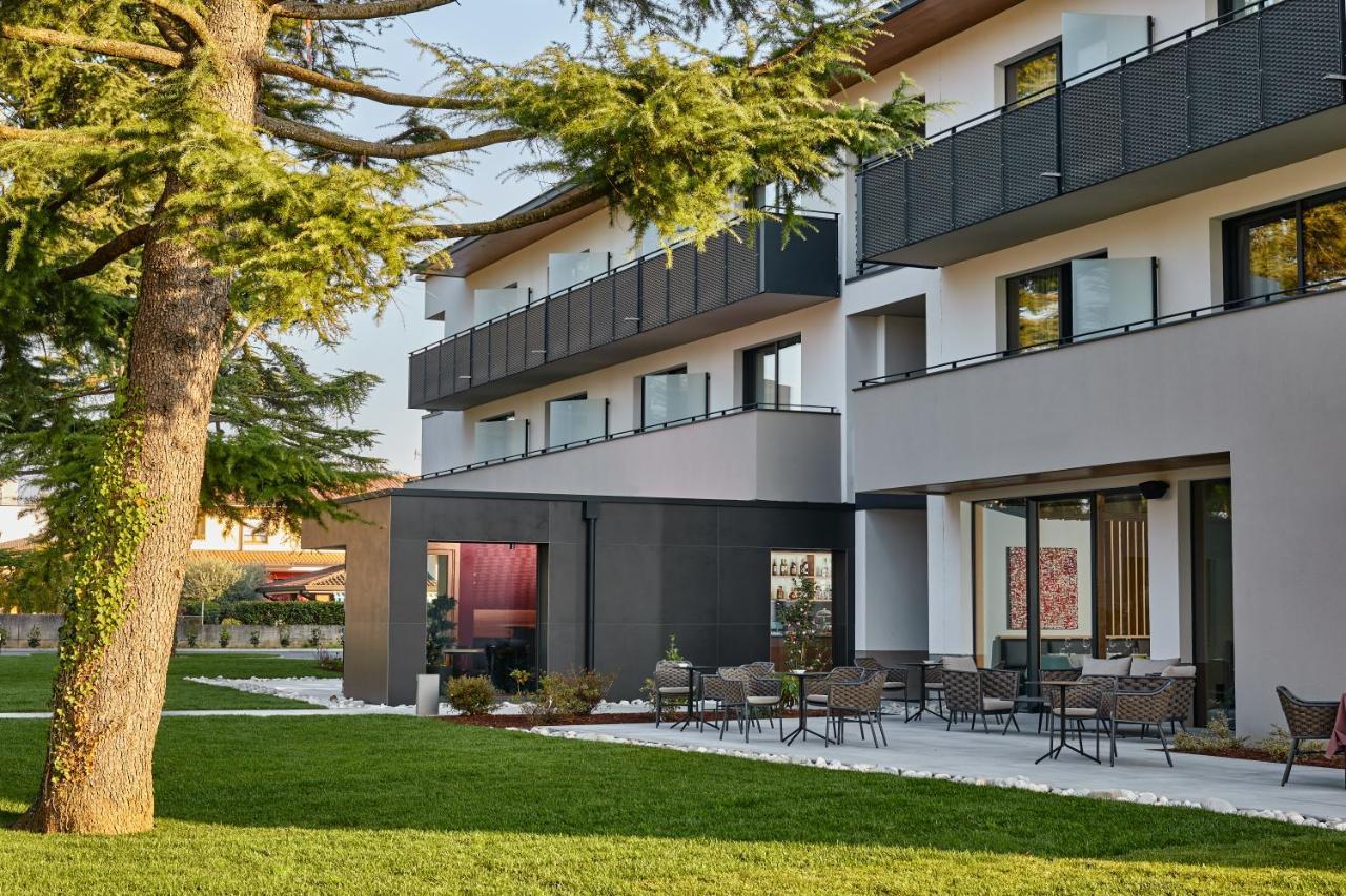 Nodo Hotel Codroipo Esterno foto